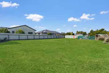 72 Ferry Road, Clive