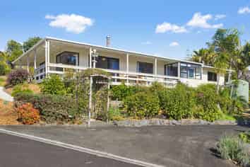 4 Mary Hassett Street, Mangonui