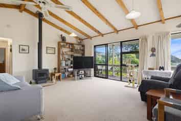 4 Mary Hassett Street, Mangonui