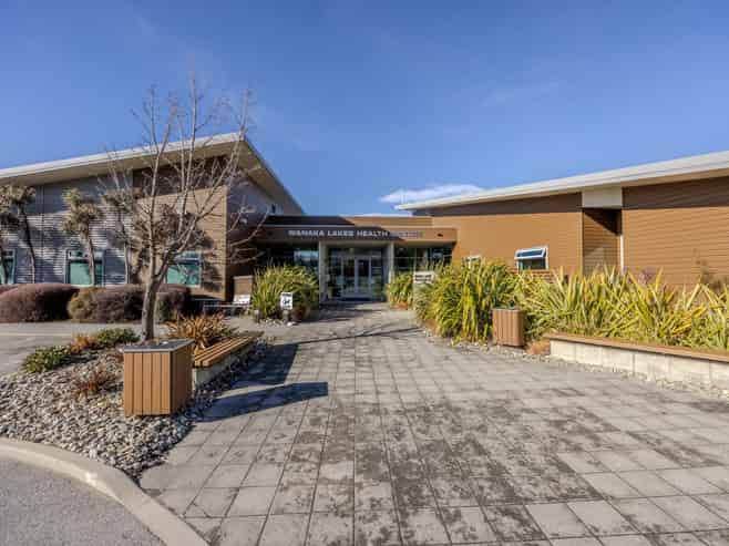 Lakes Health Centre - Trophy Medical Investment