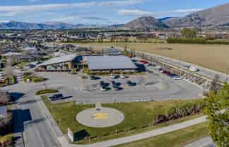 Lakes Health Centre - Trophy Medical Investment