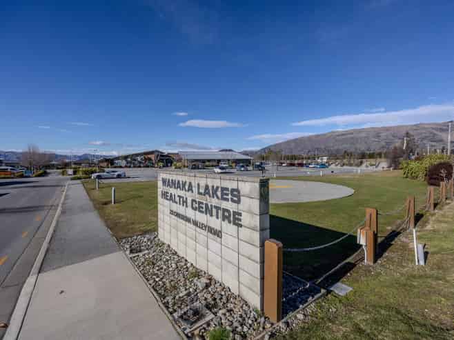 Lakes Health Centre - Trophy Medical Investment