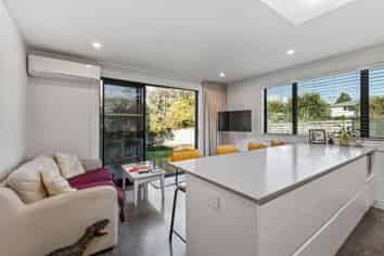 39 Belt Road, Moturoa