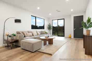 242B West Hoe Heights, Orewa