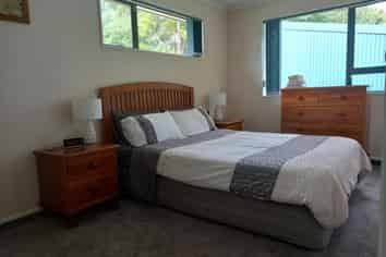 2 Orsino Place, Stratford