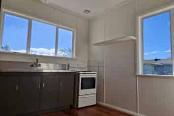 98A Broadway Street, Waitara