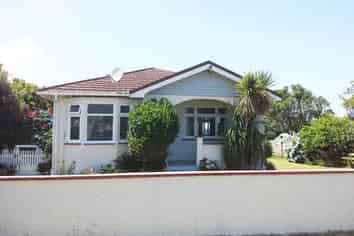 1 Havelock Street, Opunake
