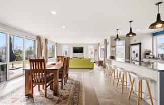 2 Brompton Close, Richmond Heights