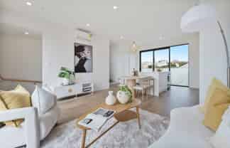 5/6 Shakespeare Road, Milford