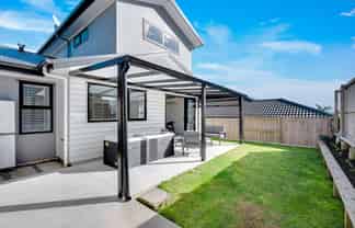 2/8 Jennian Avenue, Rototuna North