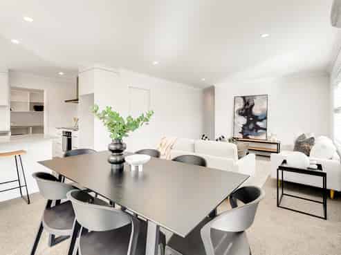 2/8 Jennian Avenue, Rototuna North