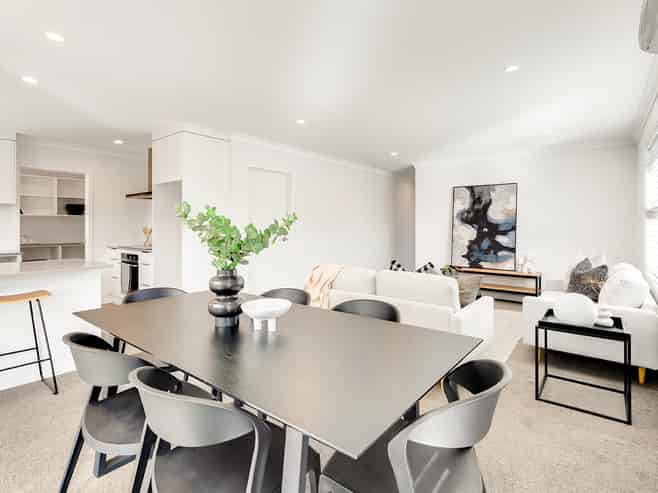 2/8 Jennian Avenue, Rototuna North