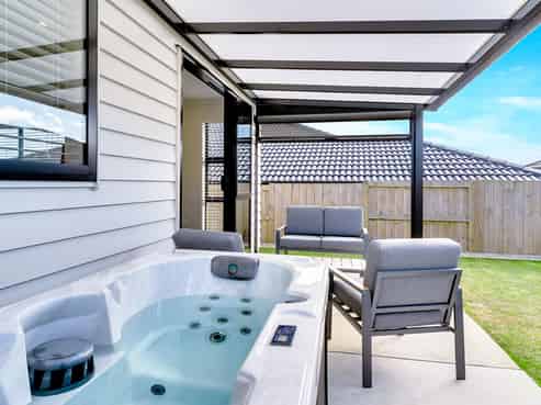 2/8 Jennian Avenue, Rototuna North
