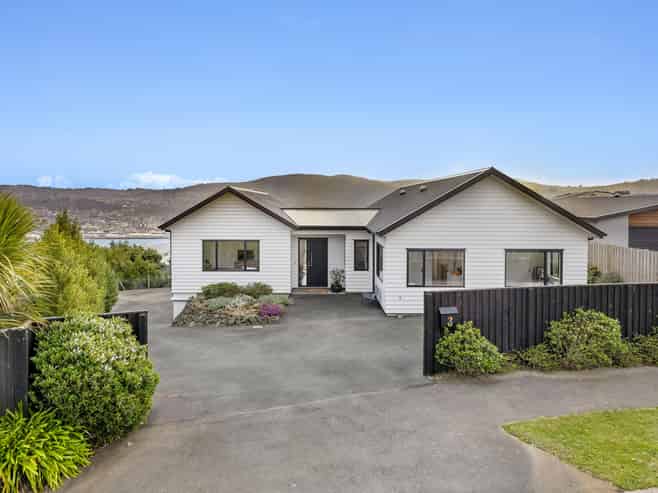 3 Rotary Park Close, Waverley