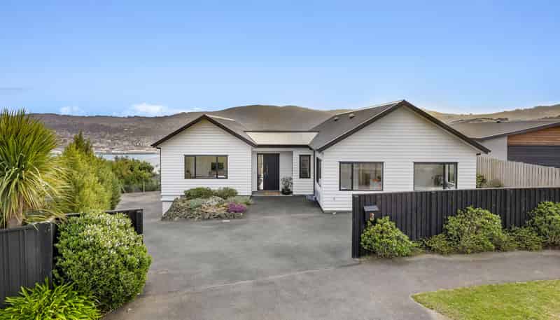 3 Rotary Park Close, Waverley