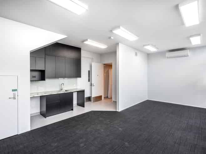 High Spec Industrial Unit in Wairau Valley
