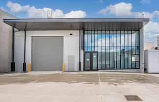 High Spec Industrial Unit in Wairau Valley
