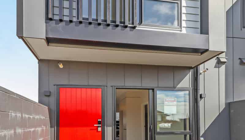 8/3 Capstick Road, Otara