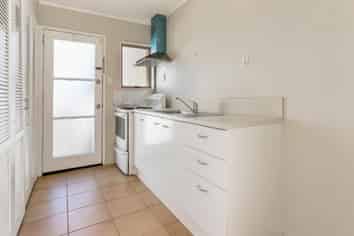 9/31 Blease Street, New Lynn