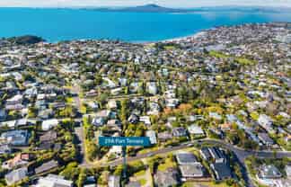29A Parr Terrace, Castor Bay