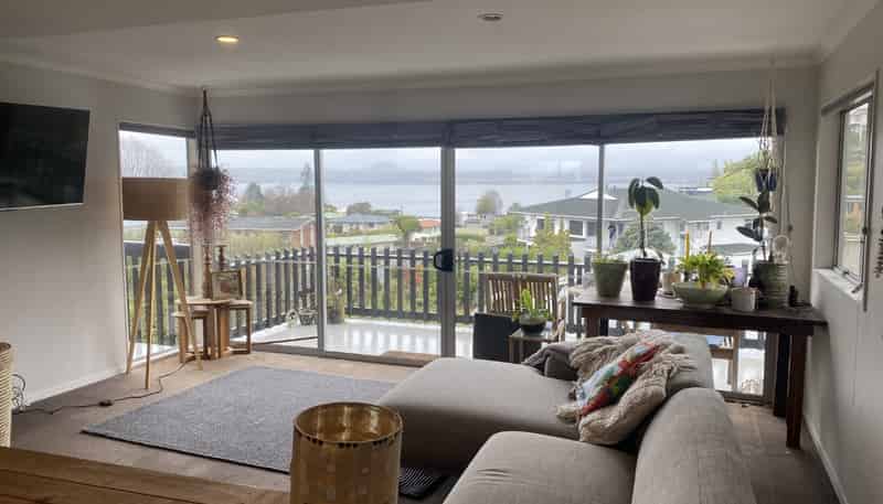 2/4 Alberta Street , Acacia Bay