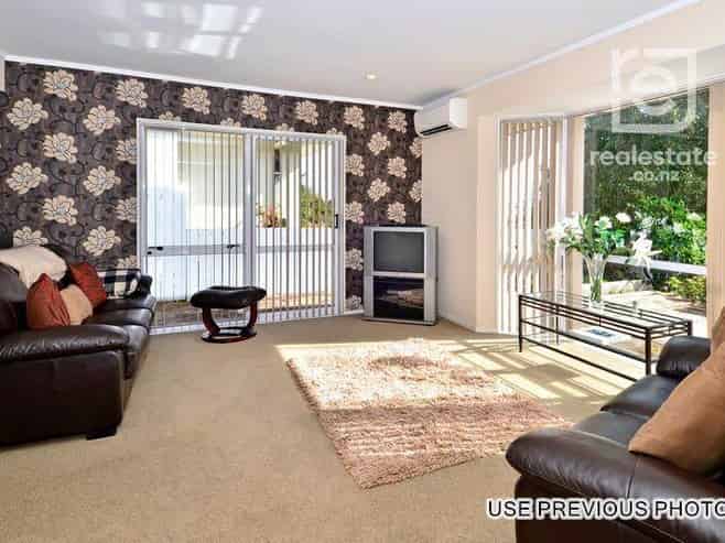 1/14 Silkwood Grove, Flat Bush
