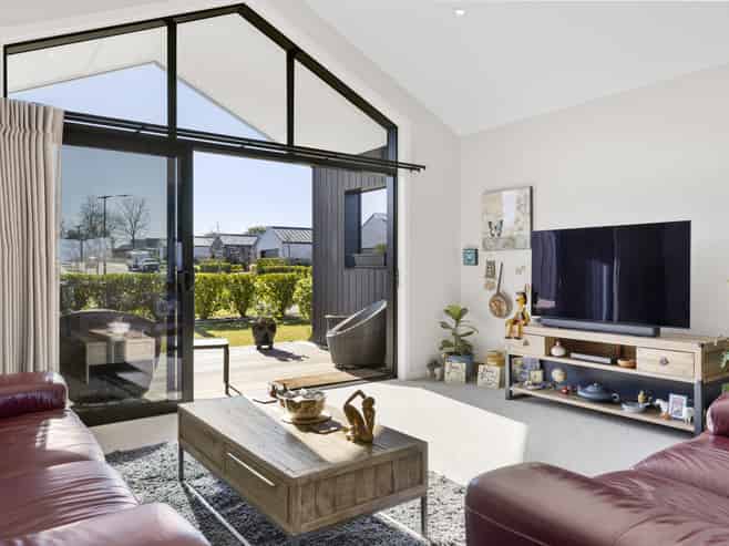 6 Sorrento Drive, Rangatira Park