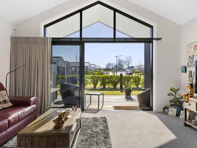 6 Sorrento Drive, Rangatira Park