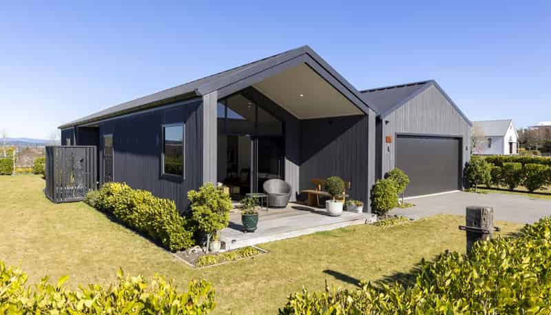 6 Sorrento Drive, Rangatira Park