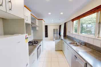 46 Buick Crescent, Awapuni