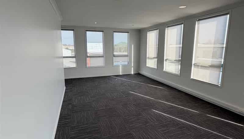  Unit 5A, 18 Croskery Road, Red Hill