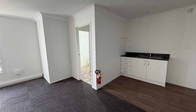  Unit 5A, 18 Croskery Road, Red Hill