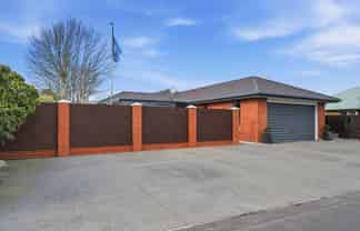 33 Peebles Drive, Hei Hei