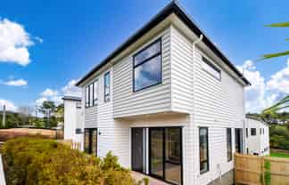 25b Withers Road, Glen Eden