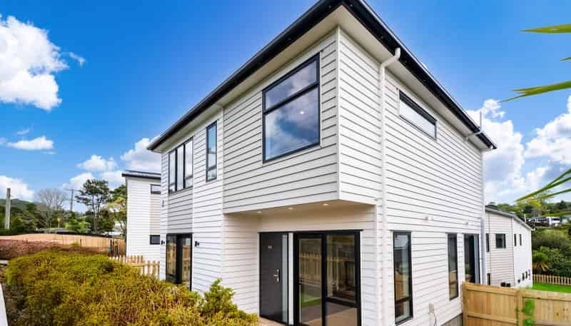 25b Withers Road, Glen Eden