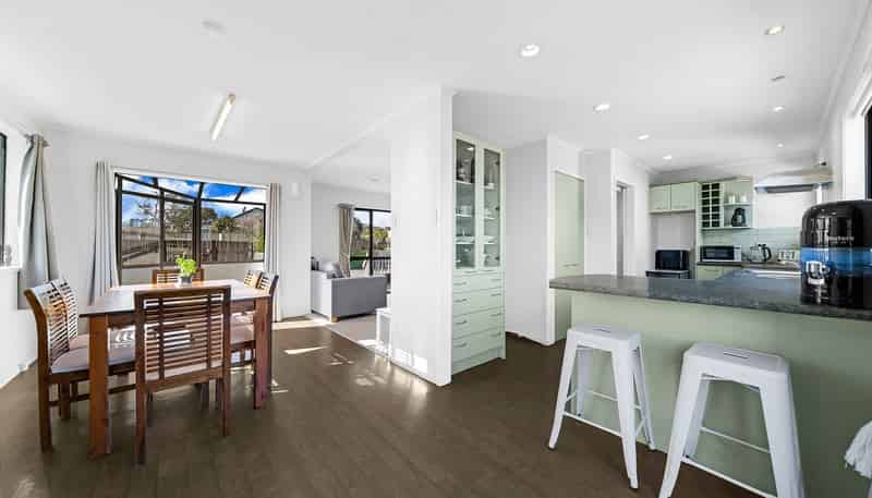 11 Sheralee Place, Bucklands Beach