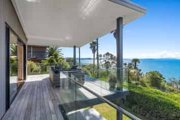 102 Vipond Road, Stanmore Bay