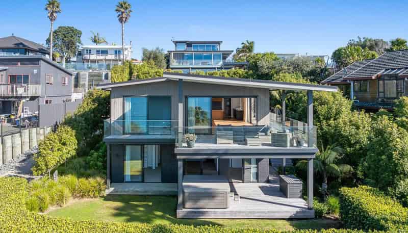102 Vipond Road, Stanmore Bay