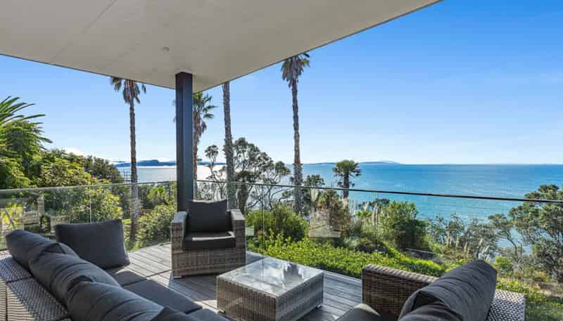 102 Vipond Road, Stanmore Bay