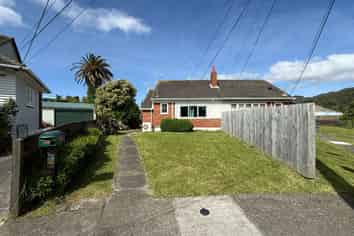 79 Hall Crescent, Epuni