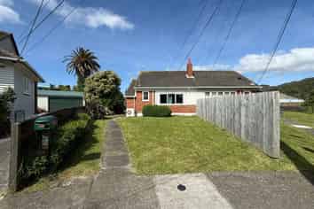 79 Hall Crescent, Epuni