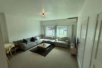 79 Hall Crescent, Epuni