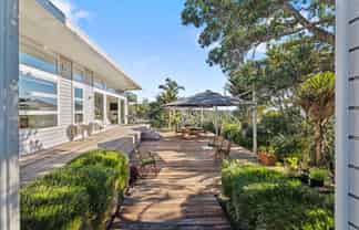 14 Pacific Parade, Surfdale