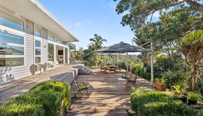 14 Pacific Parade, Surfdale