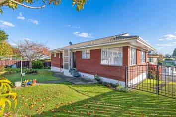 2/39 Ashdown Place, Pahurehure