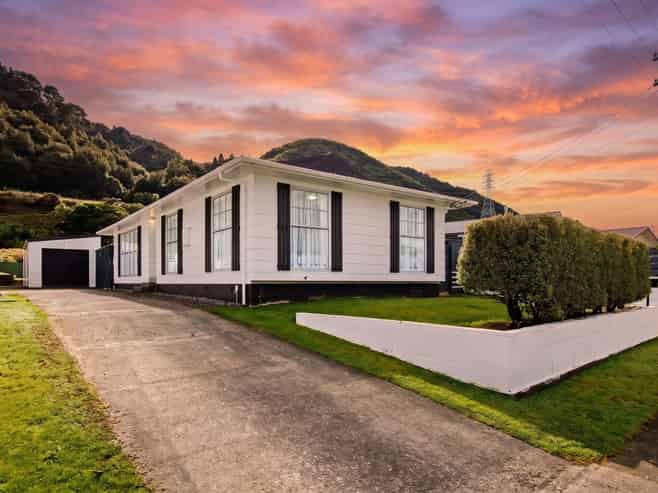 45 Hartford Crescent, Totara Park