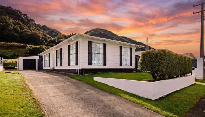 45 Hartford Crescent, Totara Park