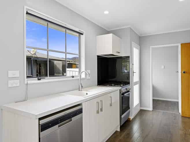 45 Hartford Crescent, Totara Park