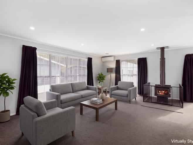 45 Hartford Crescent, Totara Park