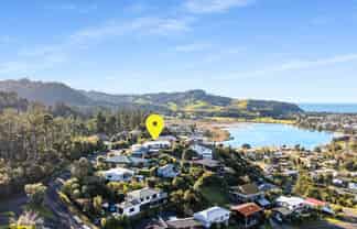 18 Hinemoa Terrace, Tairua
